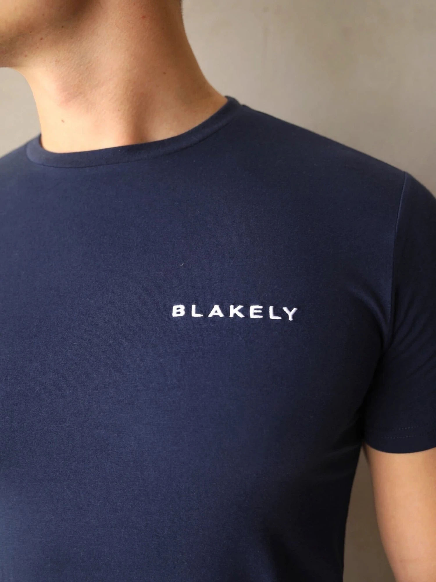 Series T-Shirt - Navy 6 Series T-Shirt - Navy - Image 4