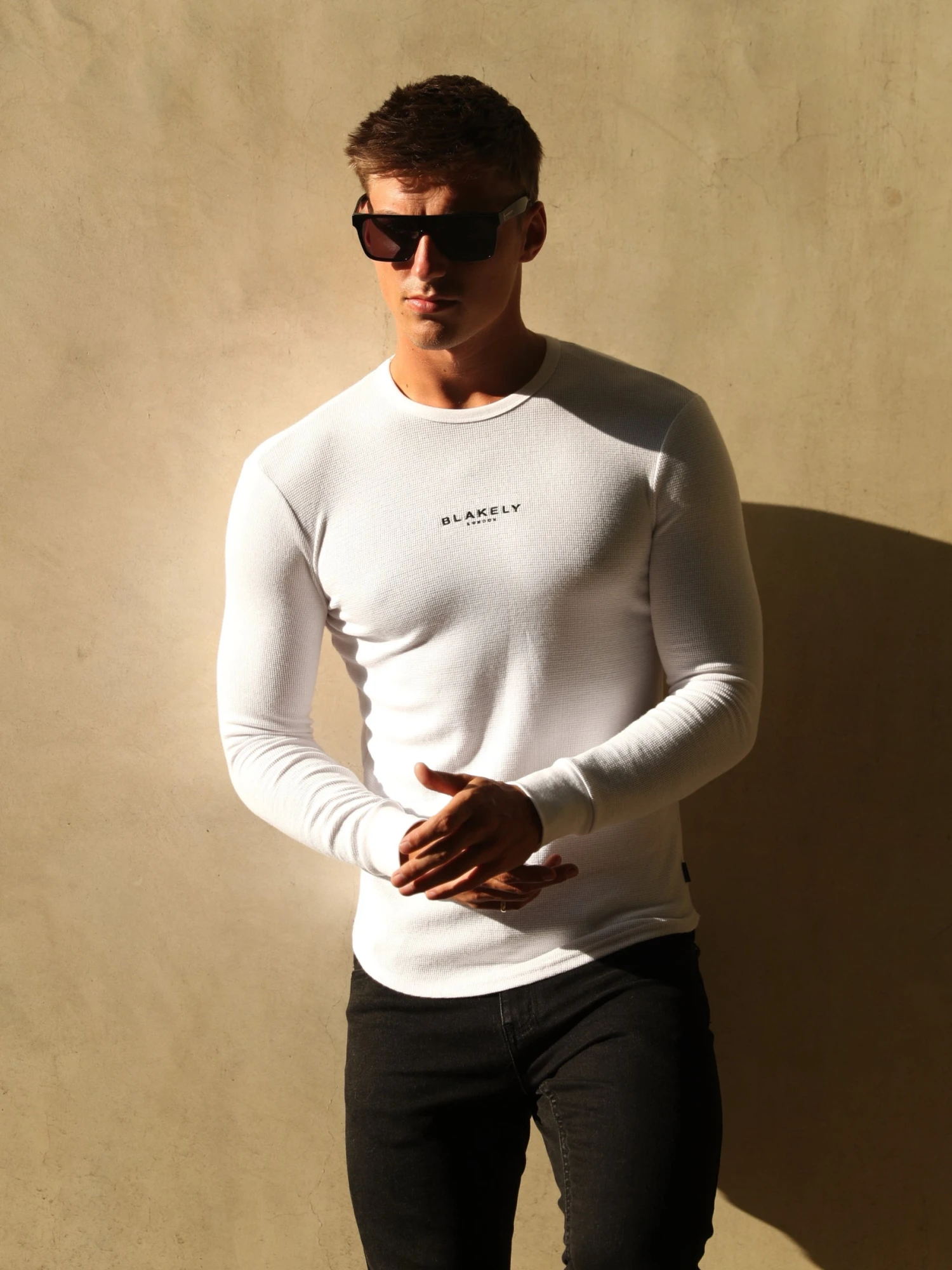 Alezio Textured Jumper - White 9 Alezio Textured Jumper - White - Image 7