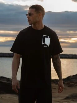 Revolve Relaxed T-Shirt - Black 14 Revolve Relaxed T-Shirt - Black -Cheap Clothing Store 1966BRANDEXTRA 26D