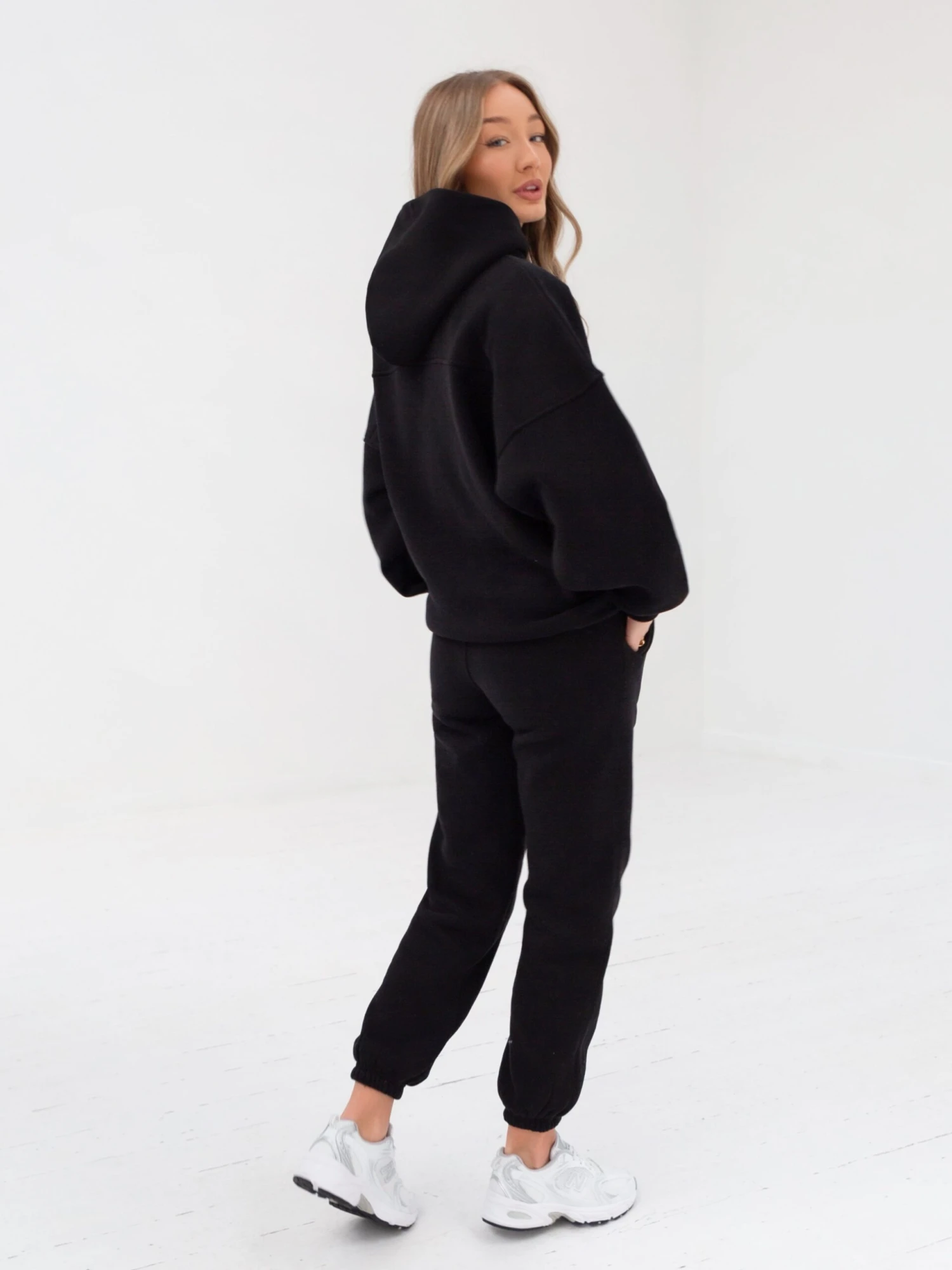 Everyday Hoodie - Black 4 Everyday Hoodie - Black - Image 2