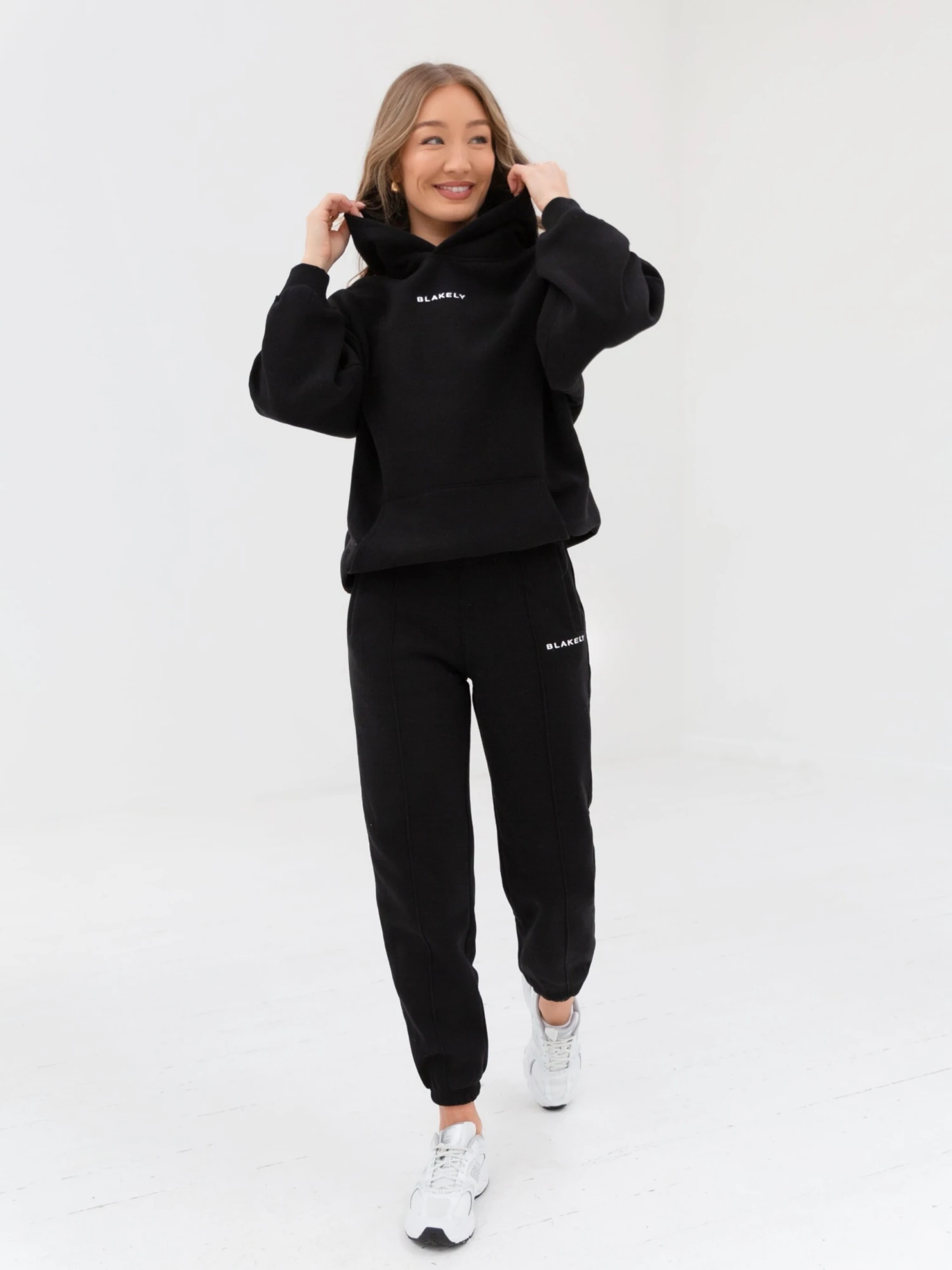 Everyday Hoodie - Black 6 Everyday Hoodie - Black - Image 4