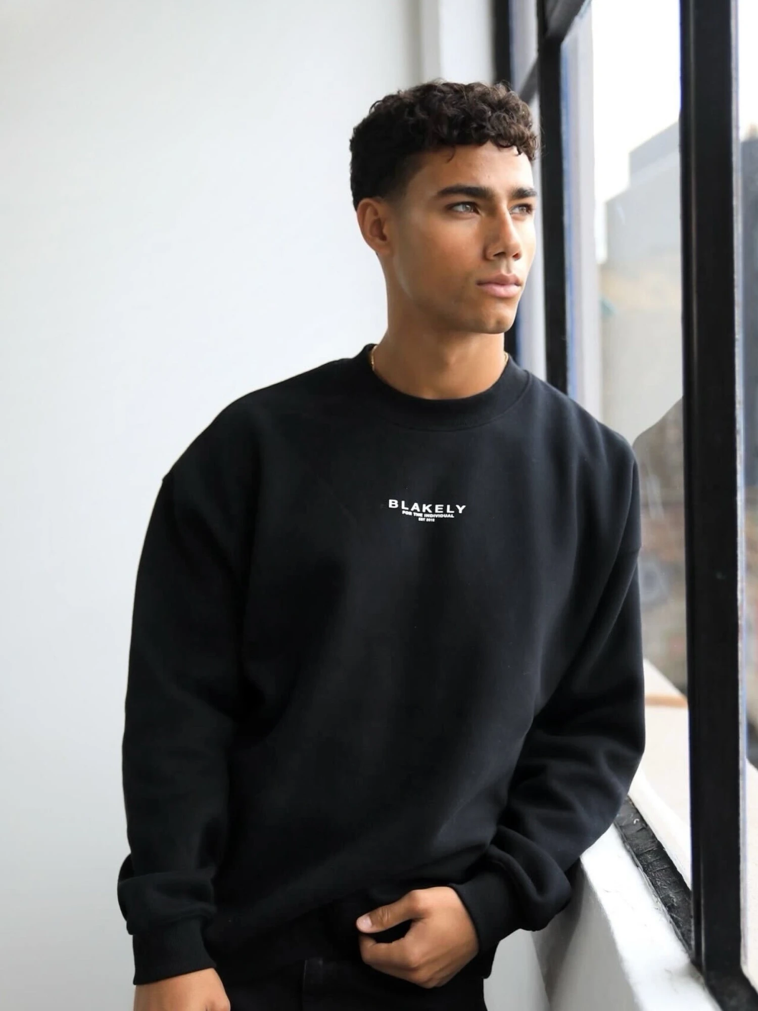 Statement Relaxed Jumper - Black 6 Statement Relaxed Jumper - Black - Image 4