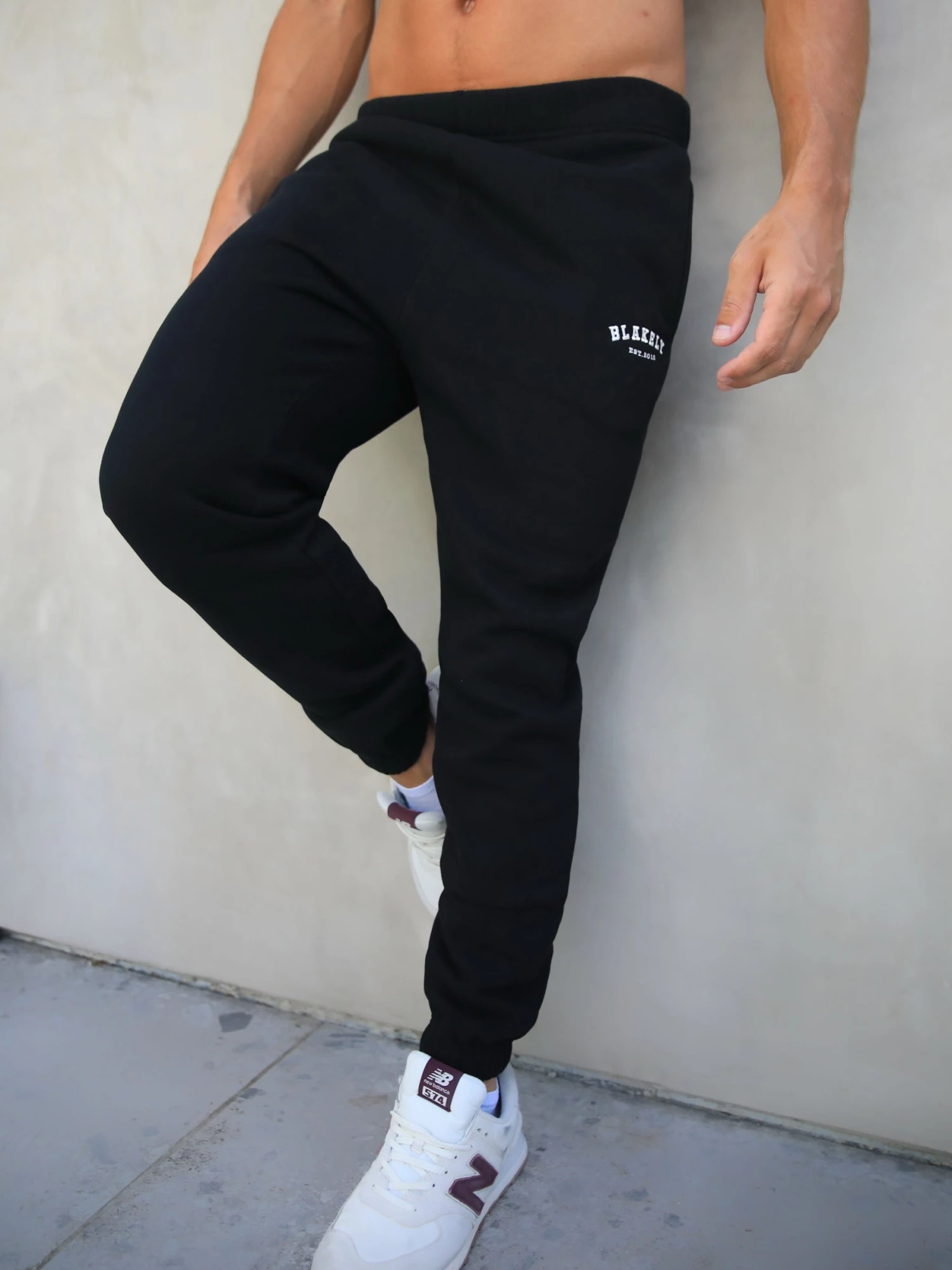 Heritage Relaxed Sweatpants - Black 4 Heritage Relaxed Sweatpants - Black - Image 2