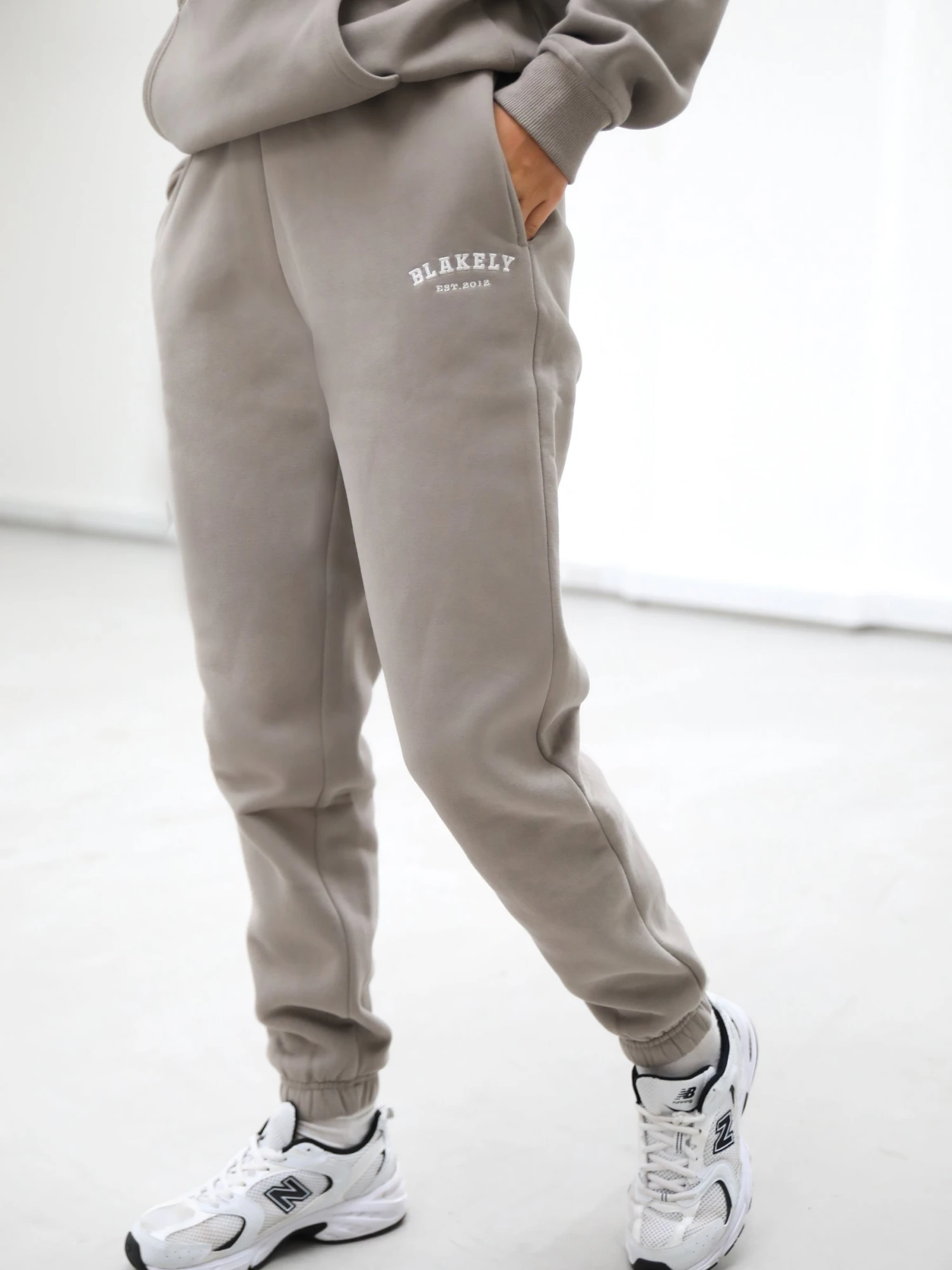 Heritage Sweatpants - Neutral Grey 3 Heritage Sweatpants - Neutral Grey