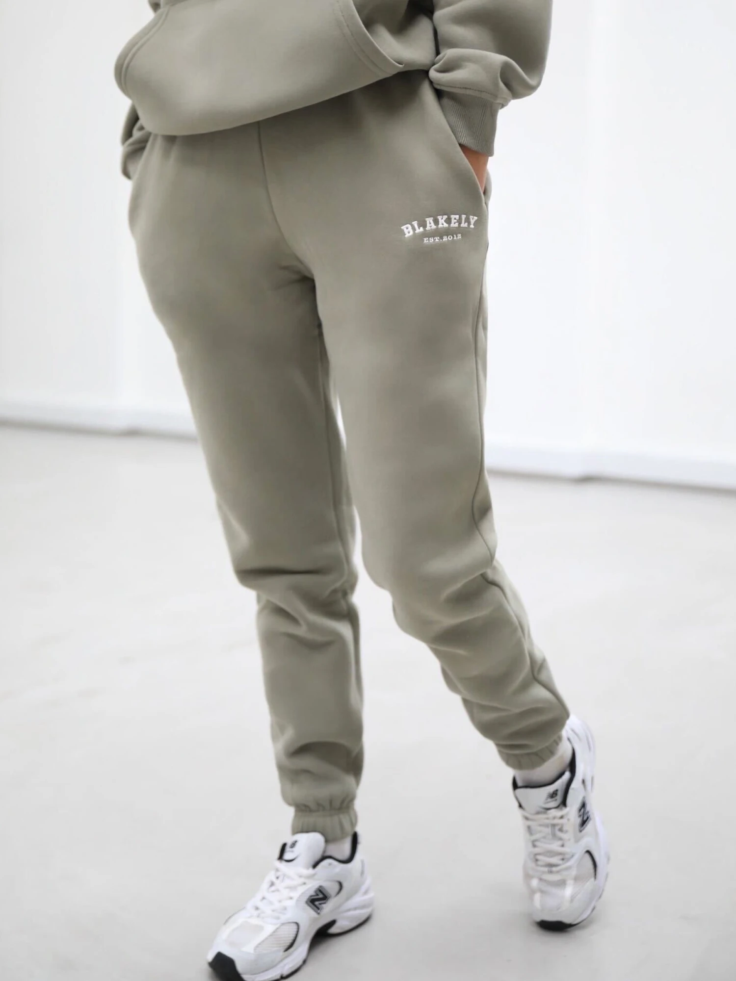 Heritage Sweatpants - Olive 4 Heritage Sweatpants - Olive - Image 2