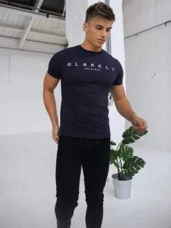Stockbridge T-Shirt - Navy -Cheap Clothing Store 327GN3D NewWebSize 2f822a14 eb99 479a 8cf1 8498912c3e53