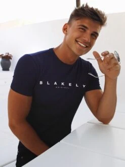 Stockbridge T-Shirt - Navy -Cheap Clothing Store 330 325 StockbridgeNavyEdit2D