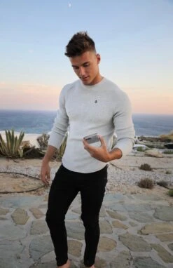 Olton Knit Jumper - Marl White -Cheap Clothing Store Facetune 04 02 2022 02 54 22