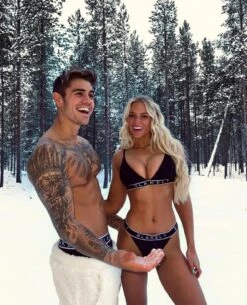 Phoebe Thong - Black -Cheap Clothing Store Facetune 16 02 2022 19 46 29 043437d1 284a 48db 9083 6e4b380967d3