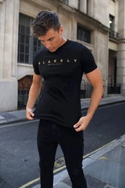 Goldcross T-Shirt - Black -Cheap Clothing Store Facetune 26 08 2023 20 11 46