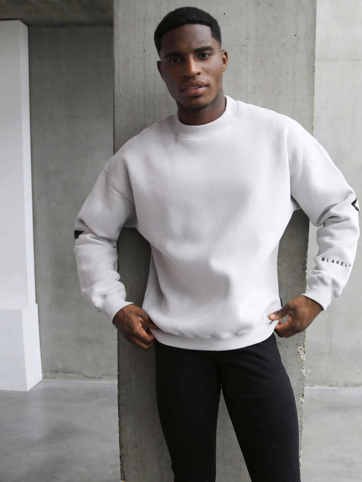 Idris Oversized Jumper - Stone 7 Idris Oversized Jumper - Stone - Image 5