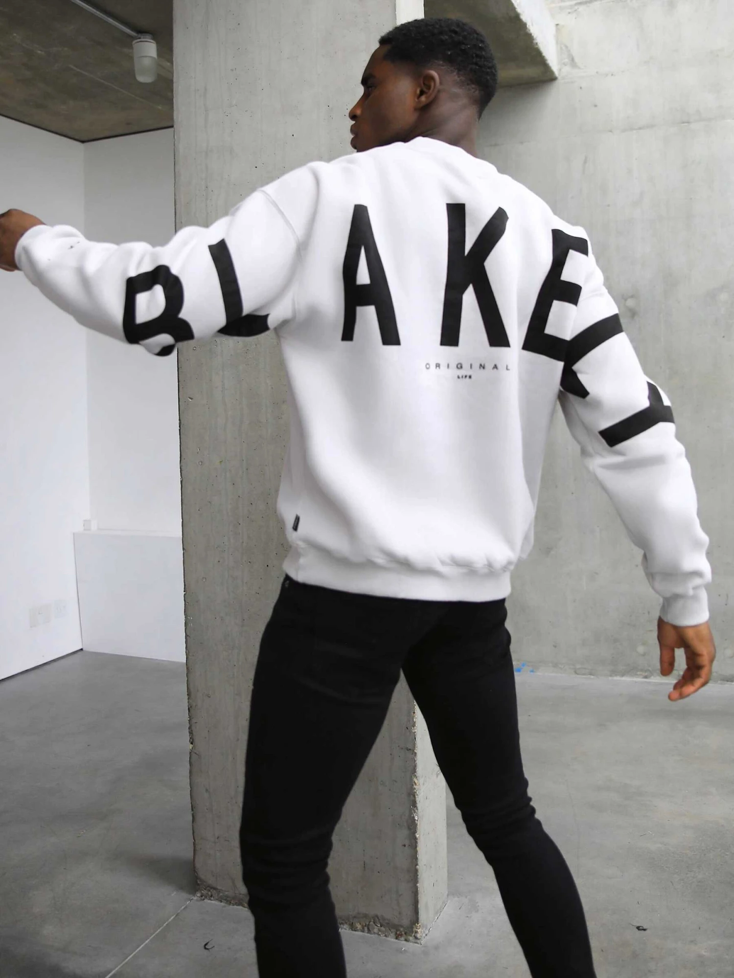 Idris Oversized Jumper - Stone 8 Idris Oversized Jumper - Stone - Image 6